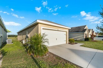 15773 High Bell Pl in Bradenton, FL - Building Photo - Building Photo