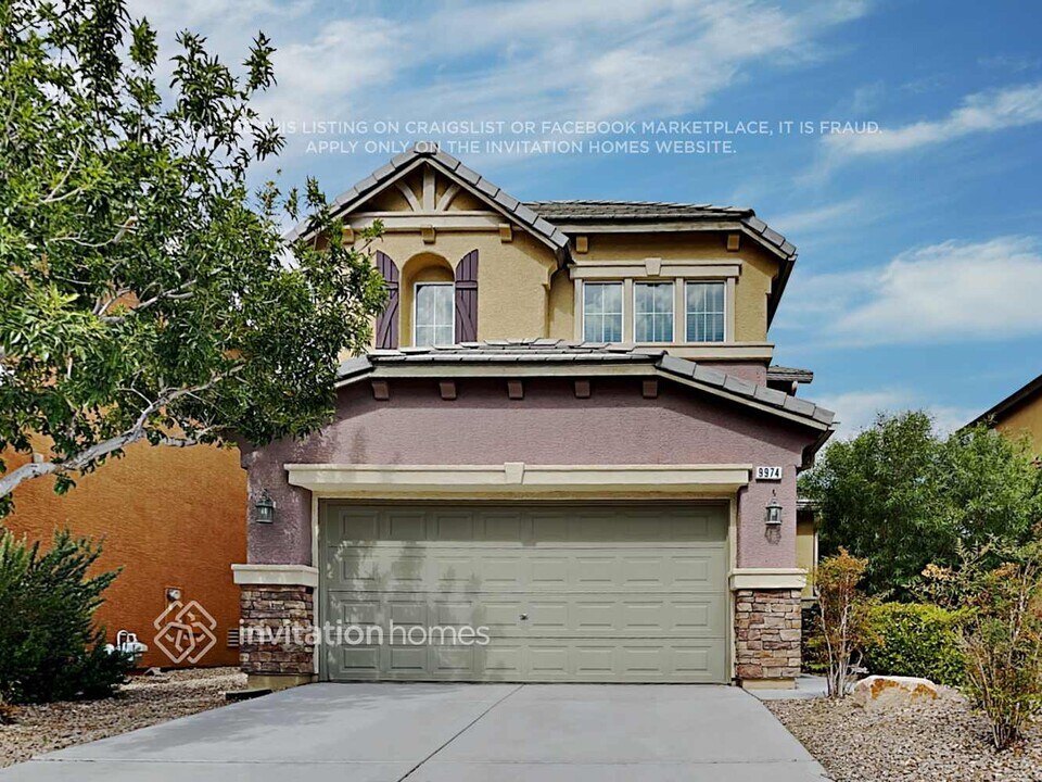 9974 Ashland Oaks Ct in Las Vegas, NV - Foto de edificio