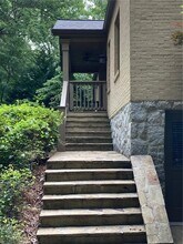49 Putnam Cir NE in Atlanta, GA - Foto de edificio - Building Photo