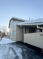 433 Dailey Ave in Anchorage, AK - Building Photo