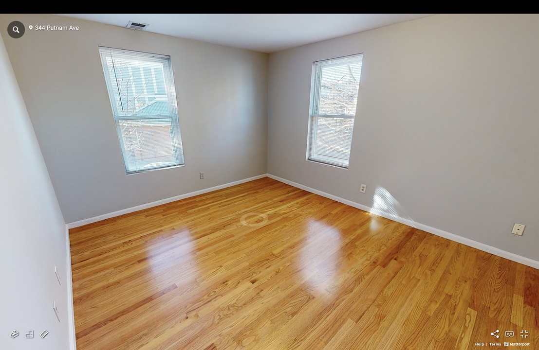 344 Putnam Ave, Unit 2T in Cambridge, MA - Building Photo