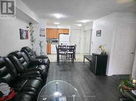 3888 Duke of York Blvd in Mississauga, ON - Building Photo