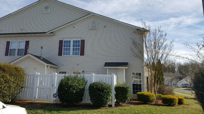 1145 Triece Ln in Charlotte, NC - Building Photo - Building Photo