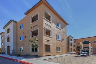 1330 New Harvest Pl in El Paso, TX - Building Photo