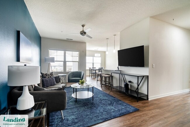 2439 Casona Ln