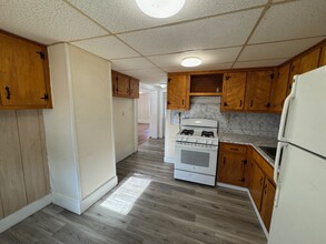 8 Chester Rd in Springfield, VT - Building Photo - Interior Photo