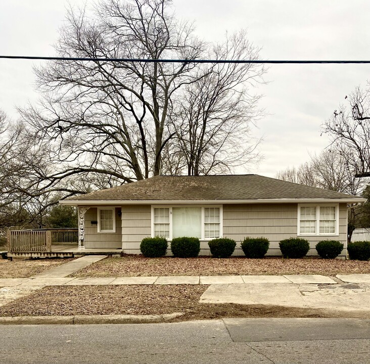 1408 6th Ave S in Jasper, AL - Foto de edificio