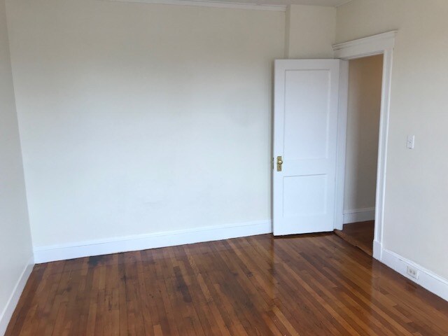 1323 Boylston St, Unit 36 in Boston, MA - Building Photo - Building Photo