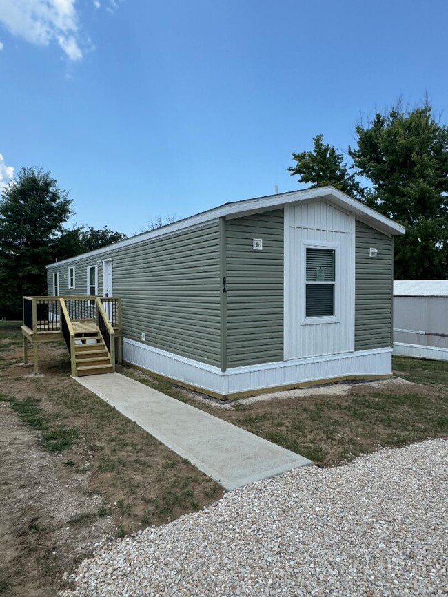 property at 27a Fox Haven Dr
