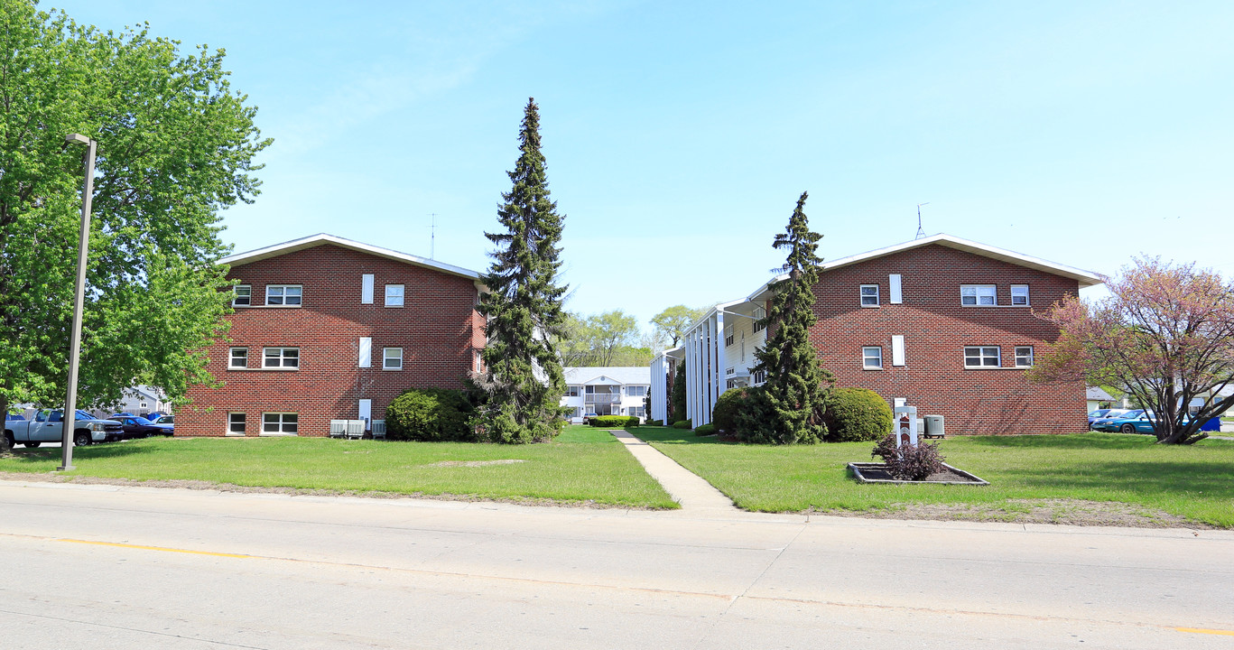 Northshore Apartments in South Bend, IN - Building Photo