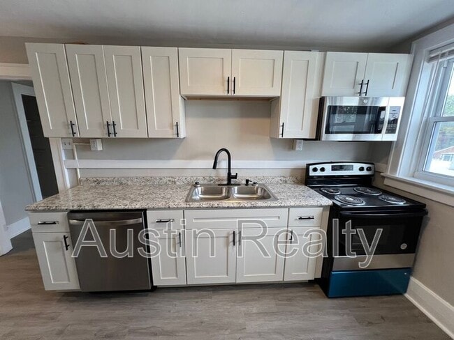 property at 2173 Big Bend Blvd