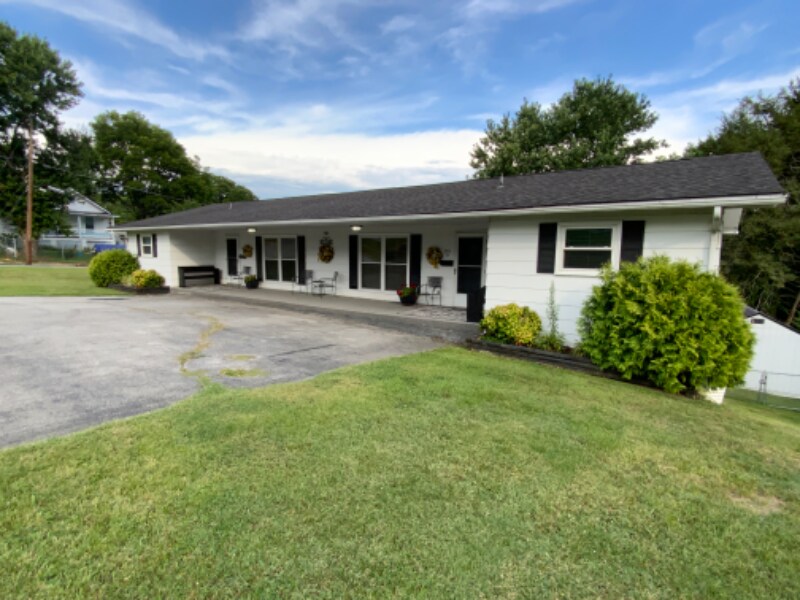 701 Carson St in Greeneville, TN - Building Photo