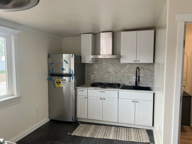 2503 Buena Flores in Fallbrook, CA - Building Photo - Building Photo