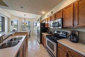 10333 Heritage Bay Blvd-Unit -1713 in Naples, FL - Building Photo - Building Photo