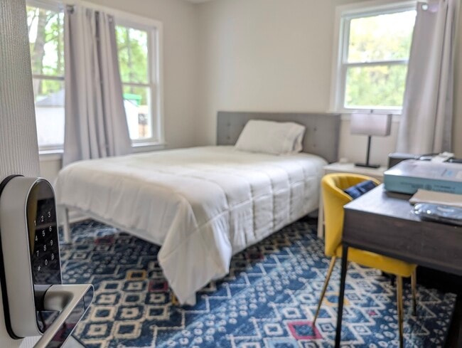 property at 4000 Bon Aire Blvd