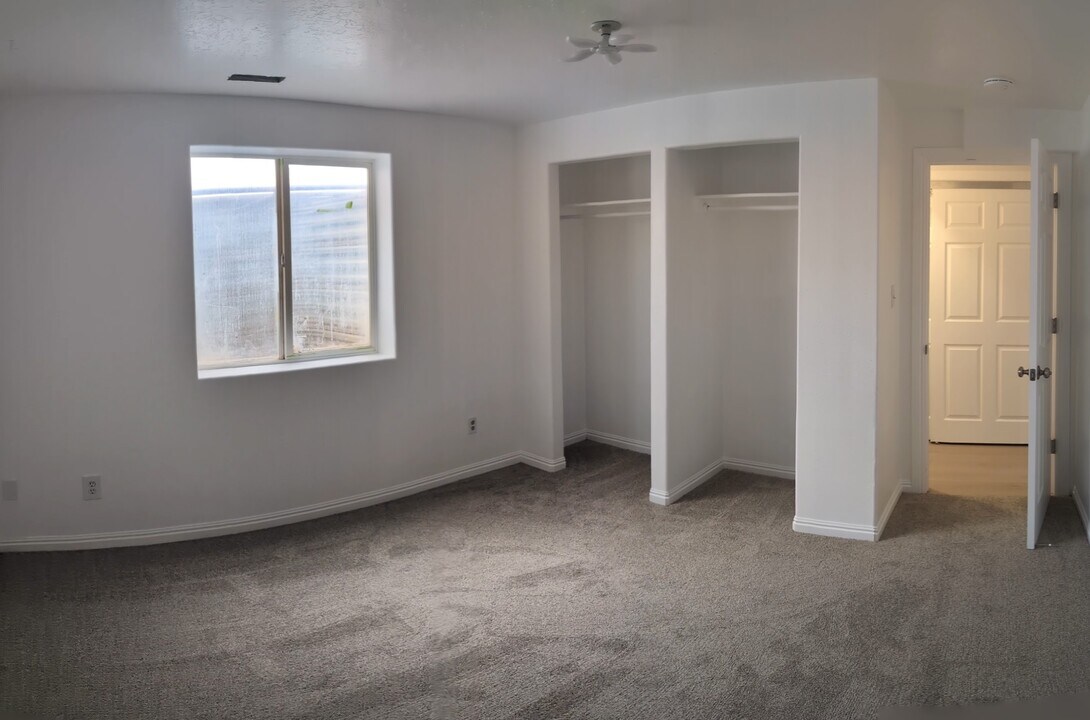 4669 Marshal Trail in Enoch, UT - Building Photo