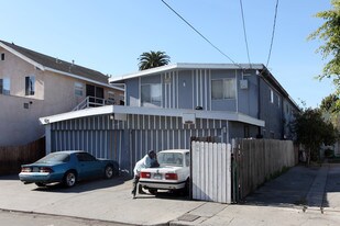 615 Cerritos Ave in Long Beach, CA - Building Photo