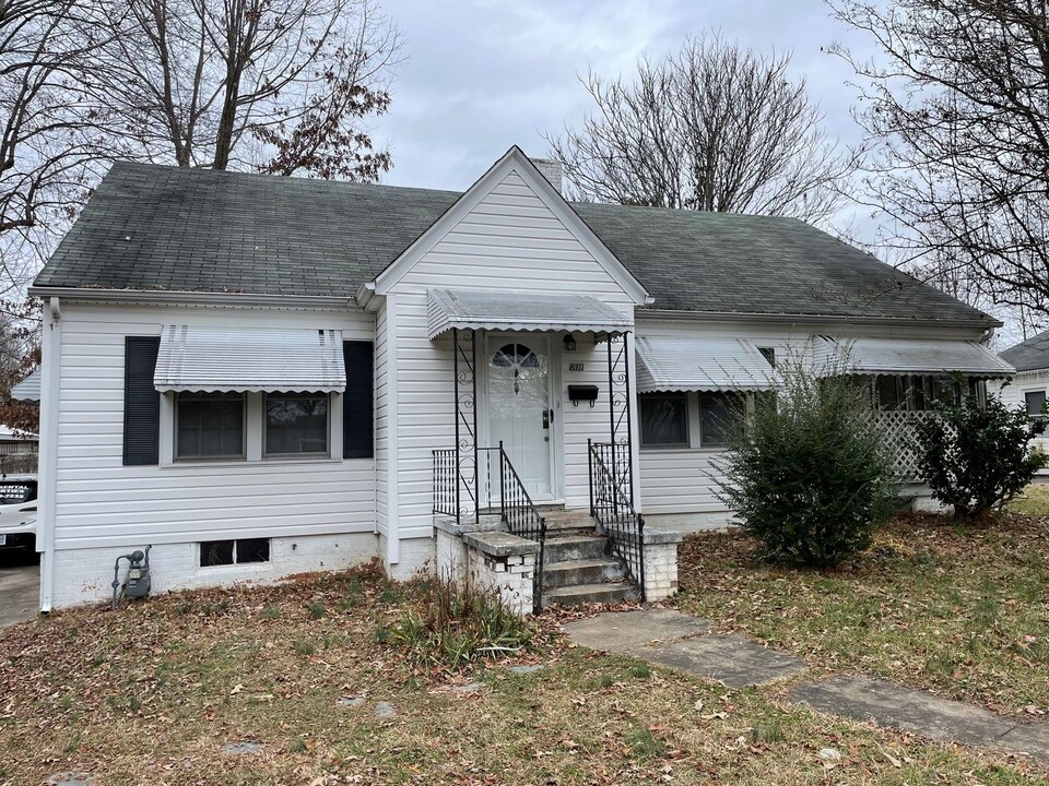 810 Dixon Ave in Asheboro, NC - Building Photo