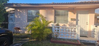 3423 NW Flagler Terrace in Miami, FL - Building Photo