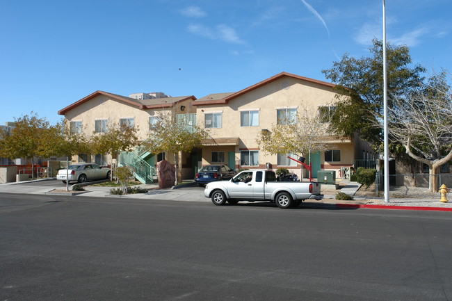 Blanchard Arms in Las Vegas, NV - Building Photo - Building Photo