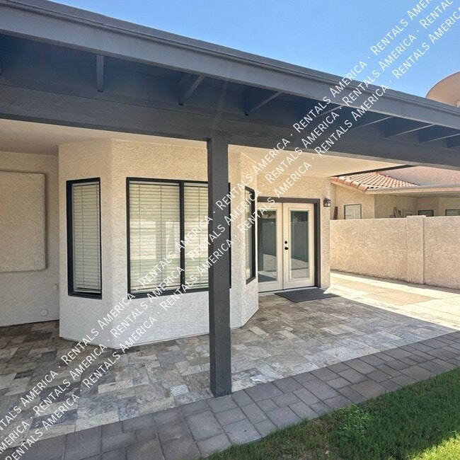 property at 3802 N Wintergreen Way