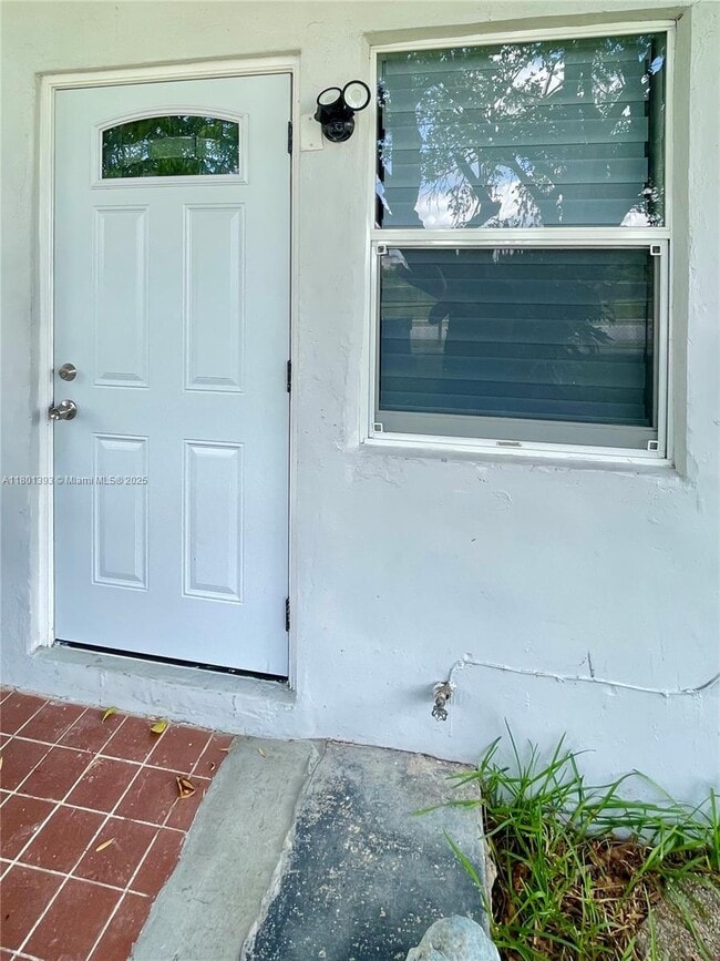 26741 SW 139th Ave in Naranja, FL - Building Photo - Building Photo