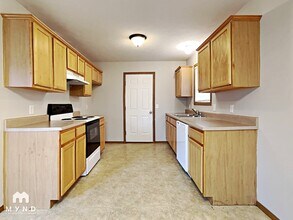 429 N Century Ave in Republic, MO - Foto de edificio - Building Photo