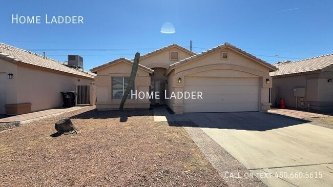 property at 10423 W Pasadena Ave