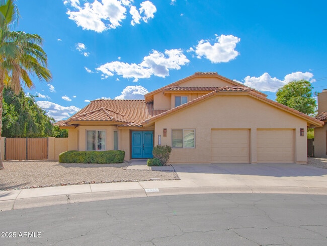 property at 5611 E Marilyn Rd
