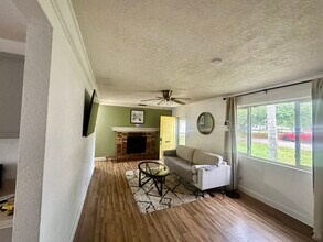 545 Aurora St in South Daytona, FL - Building Photo - Building Photo