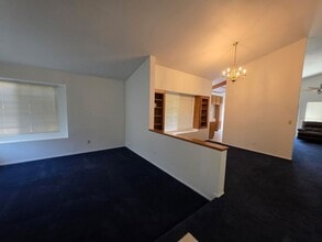 6508 Pine Borough Ct in Bakersfield, CA - Building Photo - Building Photo