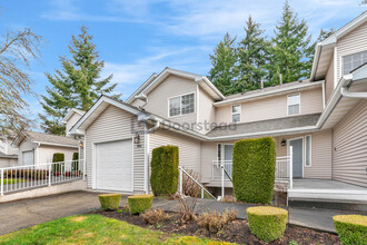 1954 S 368th Pl in Federal Way, WA - Foto de edificio - Building Photo