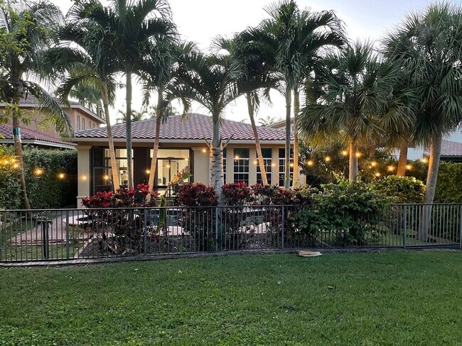 8240 NW 105th Ln in Parkland, FL - Building Photo - Building Photo