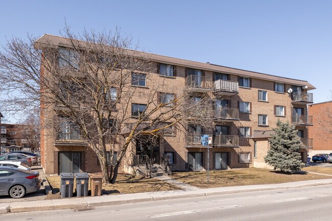 575 De La Concorde Boul O in Laval, QC - Building Photo - Building Photo