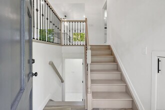 51 Great Oak Rd in Shelton, CT - Building Photo - Building Photo