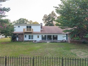 9609 Jenny Lind Rd in Fort Smith, AR - Building Photo - Building Photo