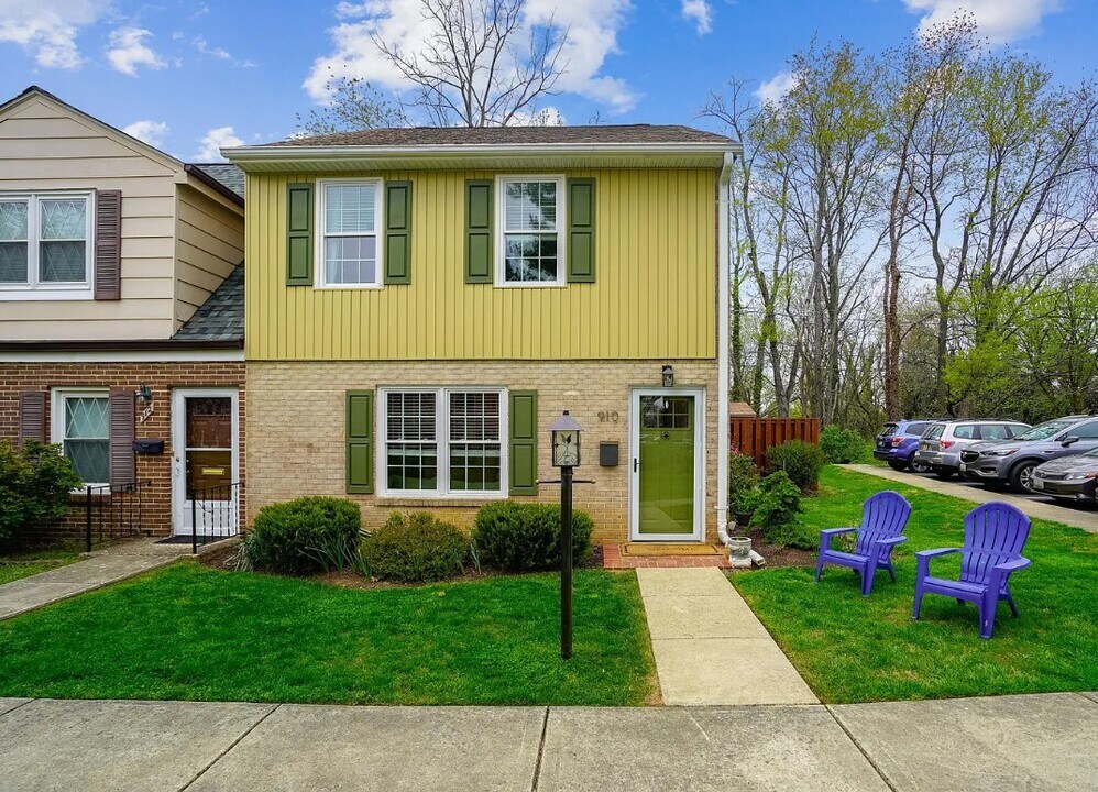 910 Bethany Ct in Annapolis, MD - Building Photo