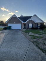2011 Orlimar Ct in Spring Hill, TN - Building Photo
