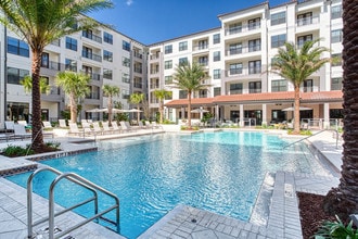 Bainbridge Winter Park in Winter Park, FL - Building Photo - Building Photo