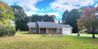 3023 Huffines Dr in Burlington, NC - Building Photo