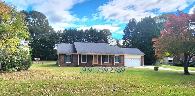 3023 Huffines Dr in Burlington, NC - Foto de edificio