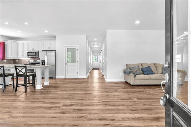 612 Forest Sound Rd in Hampstead, NC - Building Photo - Building Photo