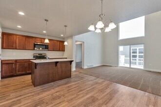 108 N Morning Vw Dr in Saratoga Springs, UT - Building Photo - Building Photo