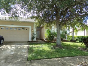 2563 Aster Cove Ln in Kissimmee, FL - Building Photo - Building Photo