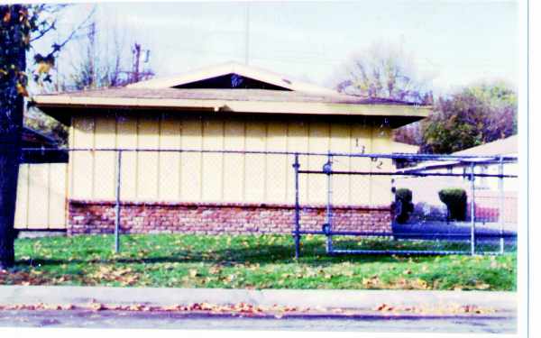 1362 Belle St in San Bernardino, CA - Foto de edificio - Building Photo