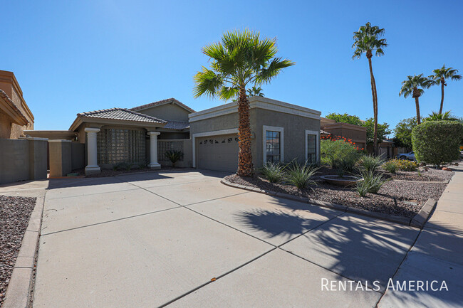 9279 E Aster Dr in Scottsdale, AZ - Foto de edificio - Building Photo