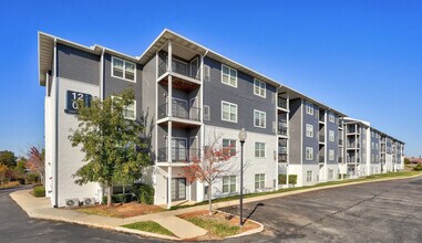 1201 at Covell Village in Edmond, OK - Foto de edificio - Building Photo