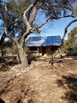226 Cypress Creek Ln in Wimberley, TX - Building Photo