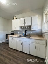 Charming & Bright 2 Bedroom Unit Now Available! in Windsor, ON - Building Photo - Building Photo
