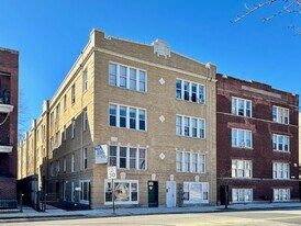 5662 N Ridge Ave, Unit E2 in Chicago, IL - Building Photo